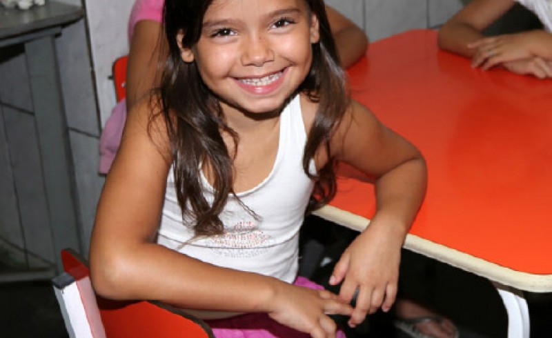Talita, a child from the project Uere in Rio de Janeiro